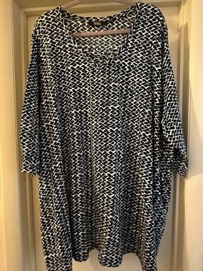 Ulla Popken Black & White Geometric V-Neck Tunic with Pockets 36/38